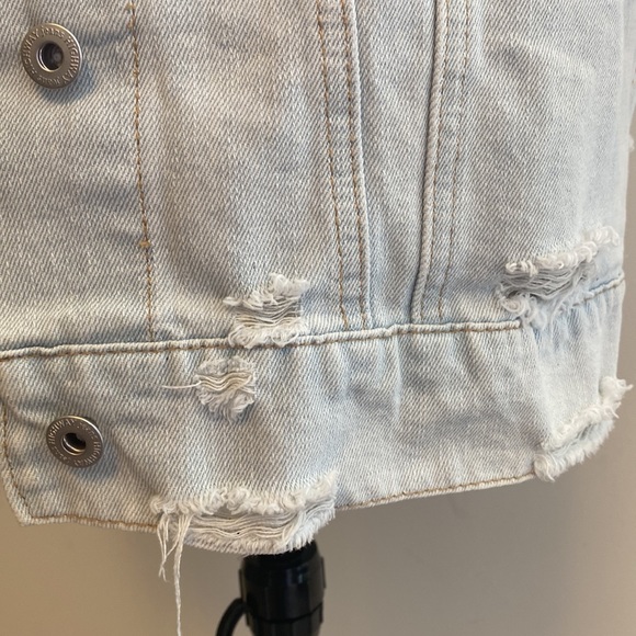 Highway Jeans Brand Medium Light-wash Button Down Denim Jacket w/ Four Pockets - Picture 7 of 14